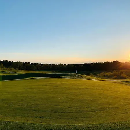Appartement Fuer 6 Personen In Strausberg